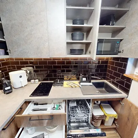 Tennis Family Lux Center Nankiera 11 *