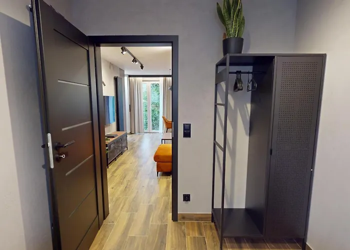 Tennis Family Lux Center Nankiera 11 *